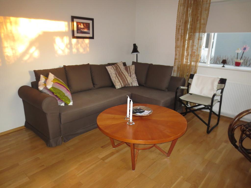 Teigur Guesthouse アクラネース エクステリア 写真